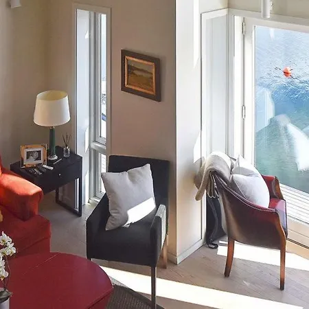 Sleeps 6 Wifi *