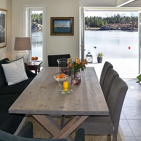 Sleeps 6 Wifi * Karvåg