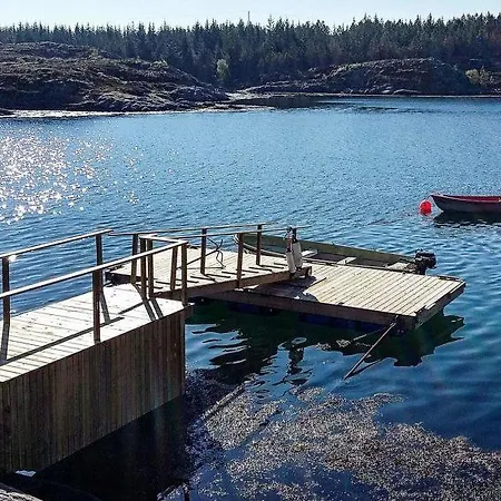 Sleeps 6 Wifi Karvåg